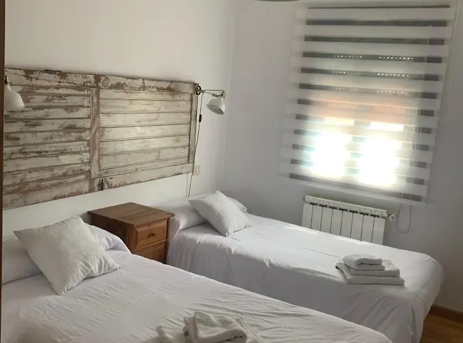 Konukevi A Cochera Ferrol